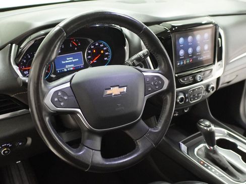 Used 2020 Chevrolet Traverse LT w/ LT Premium Package FWD image 7