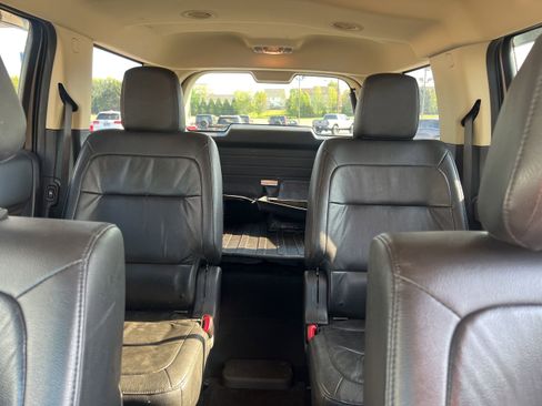 Used 2019 Ford Flex SEL w/ Equipment Group 202A AWD/4WD image 17