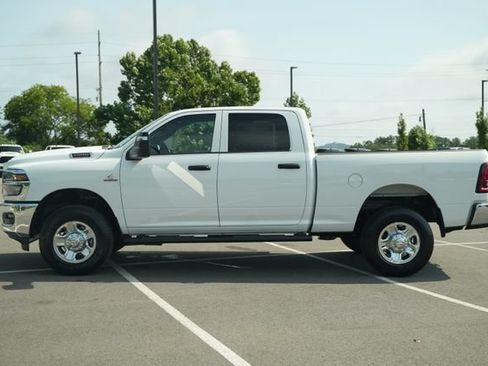 New 2026 RAM 2500 Tradesman AWD/4WD image 4
