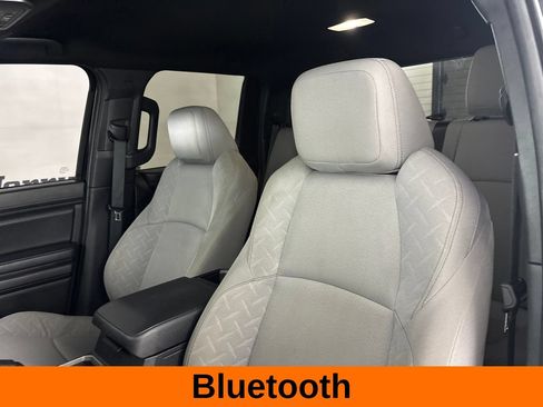 Used 2024 Toyota Tacoma SR5 AWD/4WD image 11