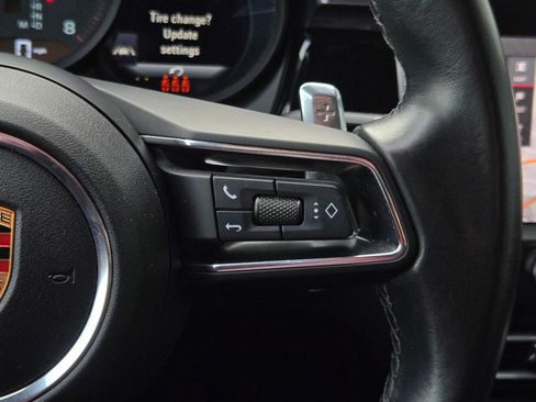 Used 2024 Porsche Macan image 22