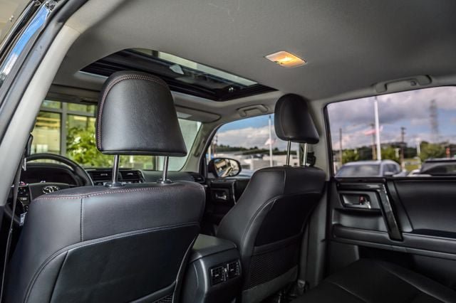 Used 2022 Toyota 4Runner TRD Off-Road Premium w/ Moonroof Package AWD/4WD image 44