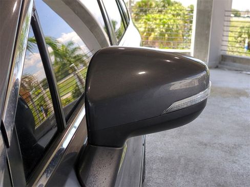 Used 2018 Subaru Outback 2.5i Limited image 12