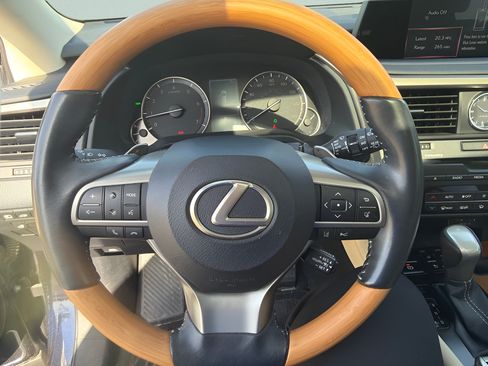 Used 2021 Lexus RX 350 FWD w/ Premium Package image 9