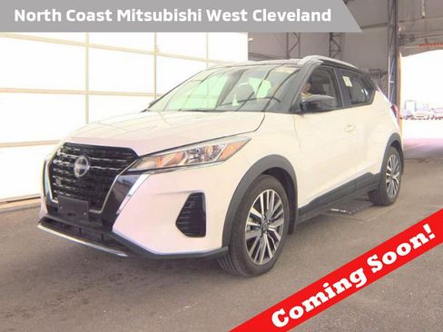 Used 2024 Nissan Kicks SV FWD image 1