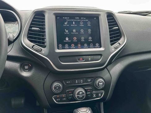 Used 2022 Jeep Cherokee Latitude Lux w/ Sun & Sound Group FWD image 31