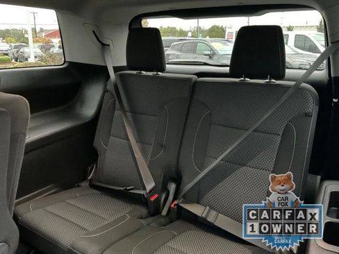 Used 2023 GMC Acadia SLE w/ Driver Convenience Package image 14