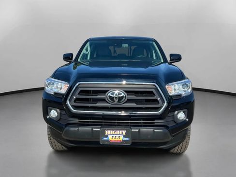 Used 2020 Toyota Tacoma SR5 AWD/4WD image 3