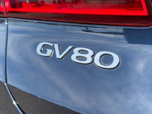Used 2025 Genesis GV80 2.5T image 11