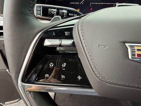 New 2026 Cadillac Escalade Platinum Sport AWD/4WD image 31
