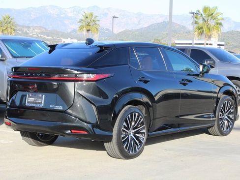 Used 2023 Lexus RZ 450e Premium image 21