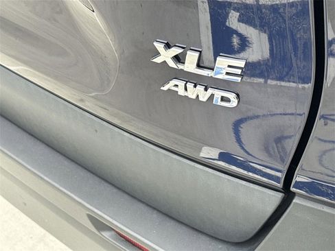 Used 2023 Toyota RAV4 XLE image 28
