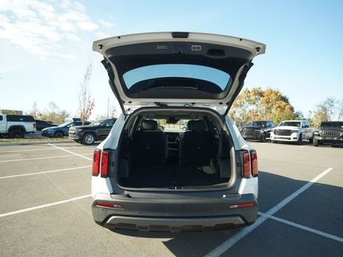 Used 2023 Kia Sorento X-Line EX image 18