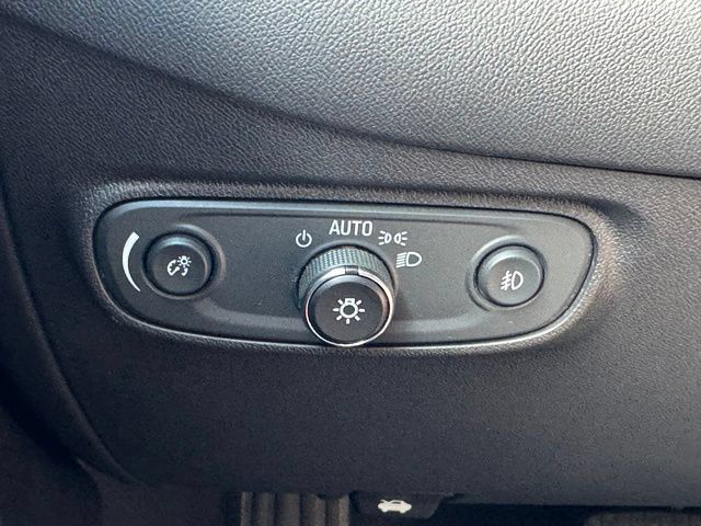 Used 2020 Chevrolet Equinox LT AWD/4WD image 32