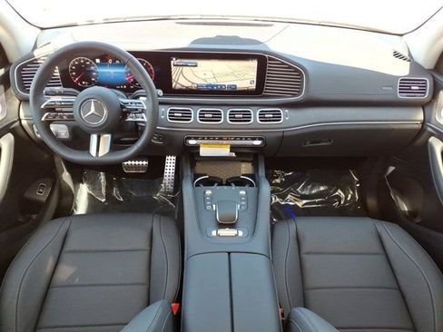 New 2026 Mercedes-Benz GLS 450 4MATIC image 4