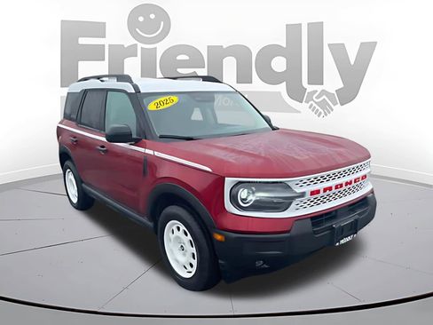Used 2025 Ford Bronco Sport Heritage w/ Convenience Package image 3