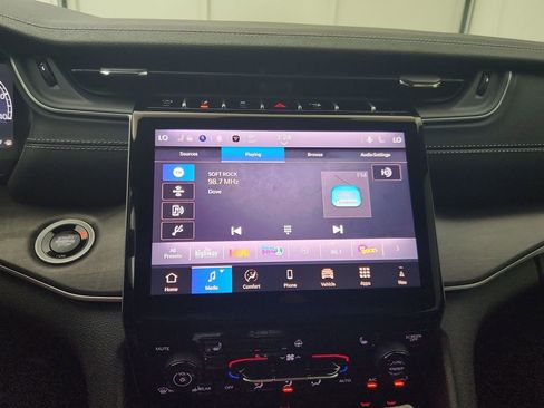 New 2025 Jeep Grand Cherokee L Limited image 24