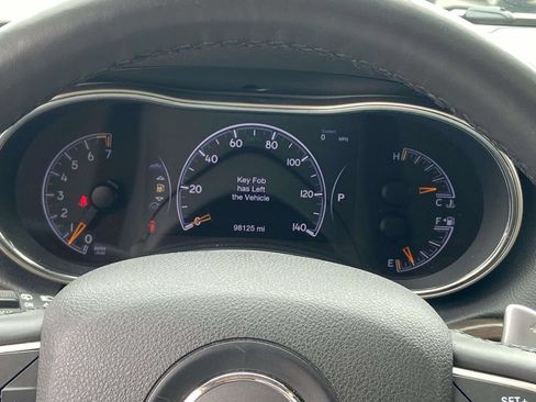 Used 2016 Jeep Grand Cherokee Limited AWD/4WD image 37