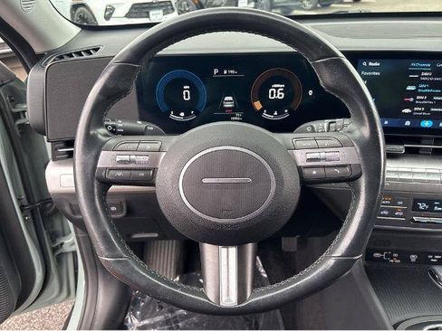 Used 2024 Hyundai Kona SEL AWD/4WD image 19