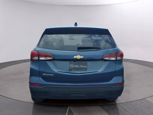 Certified 2024 Chevrolet Equinox LS w/ LS Convenience Package FWD image 4