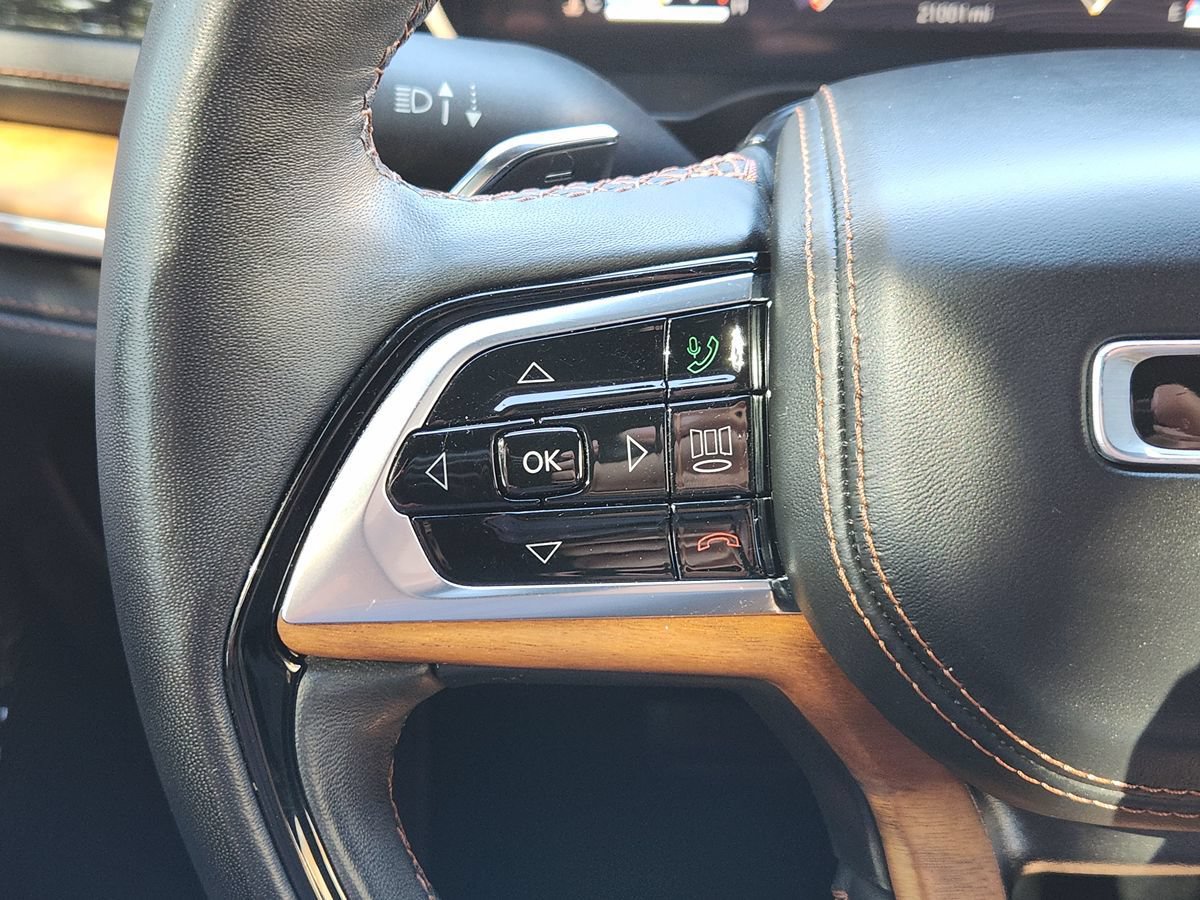 Used 2024 Jeep Grand Cherokee Summit AWD/4WD image 50