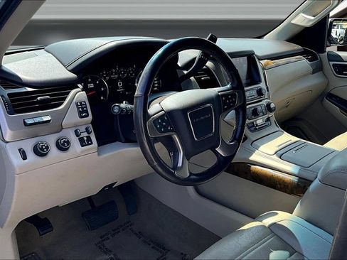 Used 2017 GMC Yukon Denali w/ Open Road Package AWD/4WD image 17