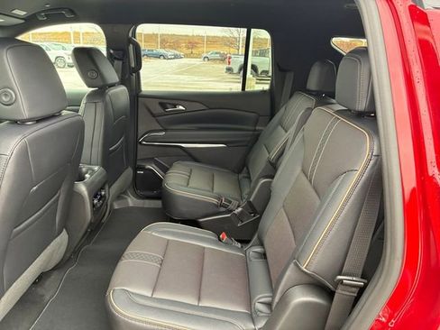 New 2026 Chevrolet Traverse High Country image 17