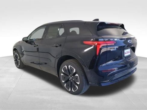 New 2025 Chevrolet Blazer EV RS image 2