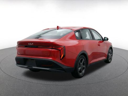 Used 2025 Kia K4 FWD image 11