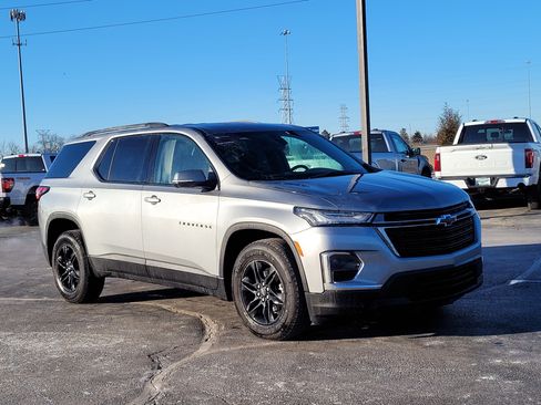 Used 2023 Chevrolet Traverse LT w/ Midnight/Sport Edition image 1
