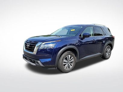 Used 2025 Nissan Pathfinder SL