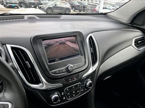 Used 2022 Chevrolet Equinox LT image 19