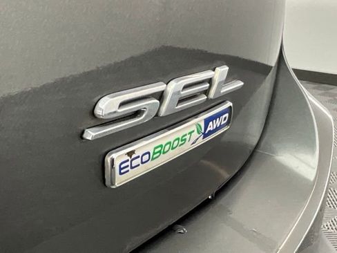 Used 2018 Ford Edge SEL image 20