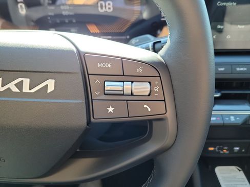 New 2026 Kia K4 EX FWD image 25