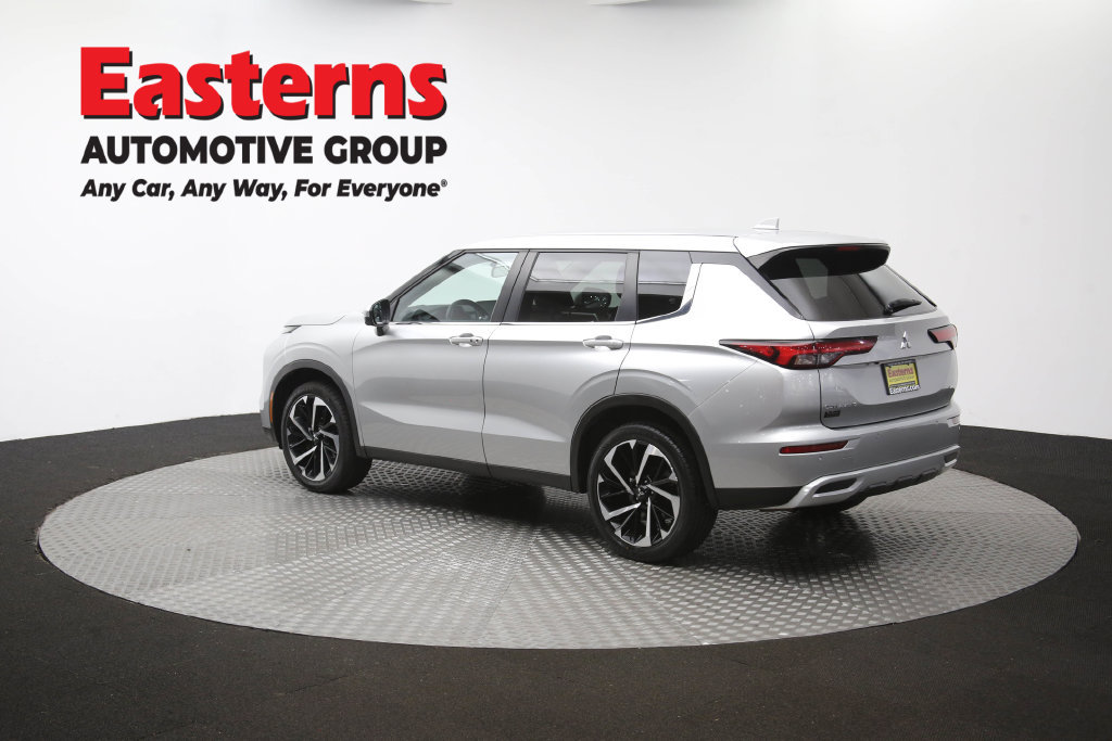 Used 2024 Mitsubishi Outlander SE AWD/4WD image 64