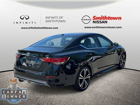 Used 2023 Nissan Sentra SR w/ SR Premium Package FWD image 9