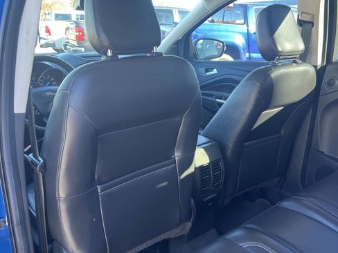 Used 2018 Ford Escape Titanium w/ Ford Safe & Smart Package image 19