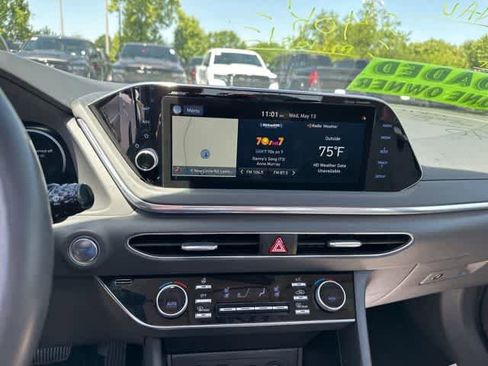 Used 2021 Hyundai Sonata Limited FWD image 8