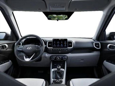 New 2025 Hyundai Venue SEL image 17