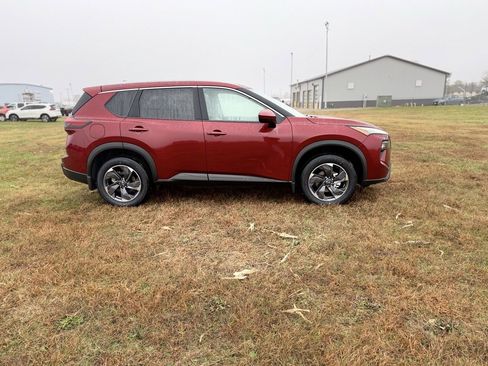 New 2026 Nissan Rogue SV image 4