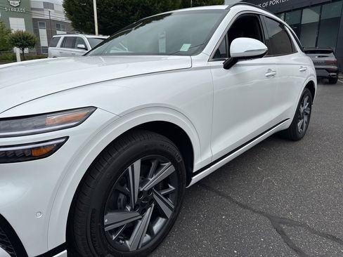 New 2026 Genesis GV70 3.5T Sport Advanced image 11