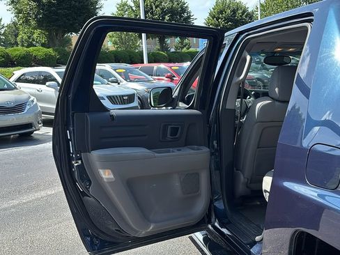 Used 2010 Honda Ridgeline RTS image 27