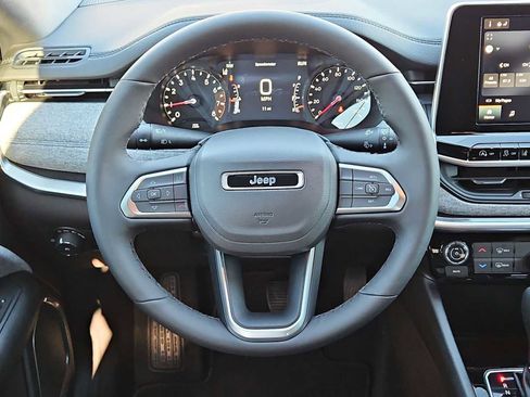 New 2026 Jeep Compass Latitude image 22