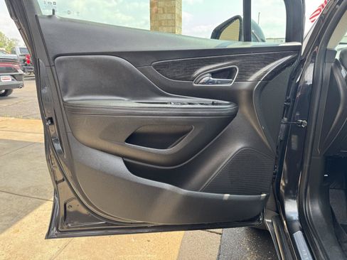 Used 2016 Buick Encore Convenience AWD/4WD image 12