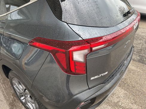 Certified 2024 Kia Seltos S AWD/4WD image 37