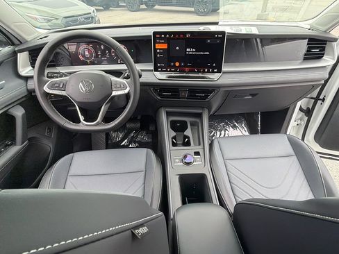 New 2026 Volkswagen Tiguan SE AWD/4WD image 10