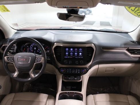 Used 2021 GMC Acadia Denali w/ Denali Technology Package AWD/4WD image 2