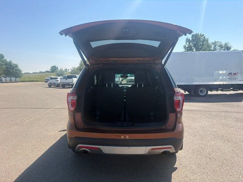 Used 2017 Ford Explorer Limited w/ Equipment Group 301A AWD/4WD image 28