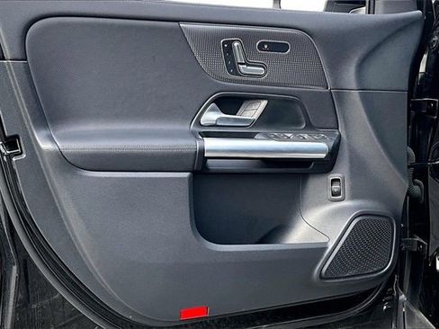 Certified 2023 Mercedes-Benz GLA 250 4MATIC image 23