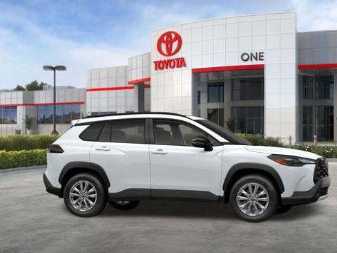 New 2026 Toyota Corolla Cross LE w/ Moonroof Package image 14